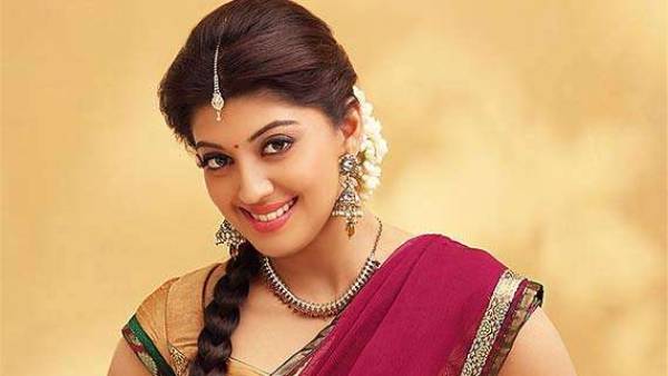 సెకండ్ హీరోయిన్ గా..