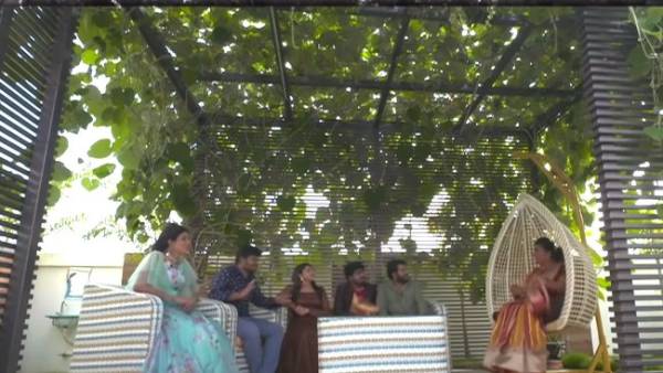 దర్శకుడితో పెళ్లి