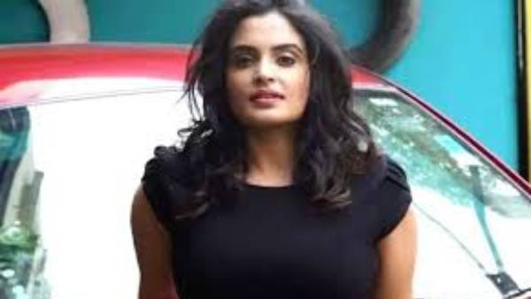  ఎక్కువగా అలాంటి వీడియోలే