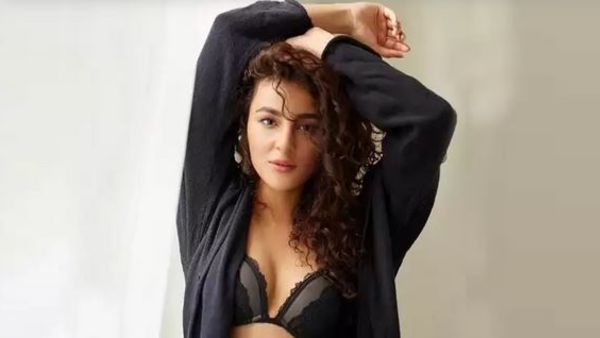 కలిసి రాని అవకాశాలు