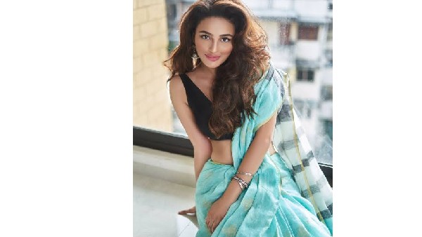 ఎద, నడుమందాలు