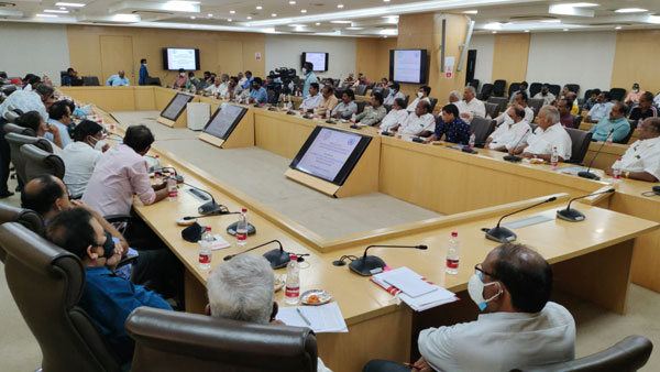 మంత్రులతో మీటింగ్స్