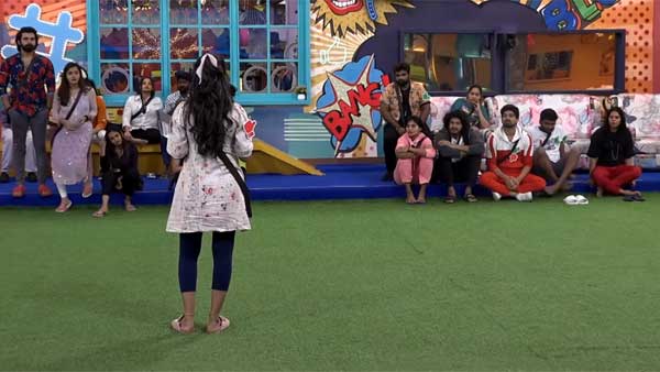 రెండు గ్రూపుల మధ్య ఫైట్