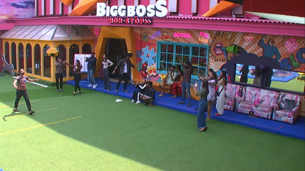 టాస్క్ లతో మళ్లీ ట్రాక్ లోకి..