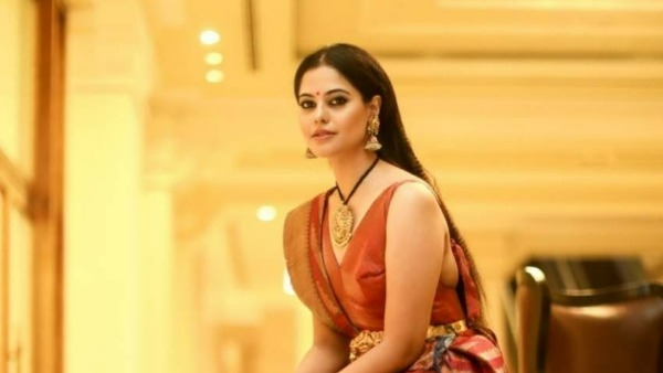 బిందు మాధవి మిడ్నైట్ రొమాన్స్