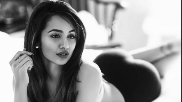 నోరెళ్లబెట్టేసిన కుర్ర కంటెస్టెంట్లు