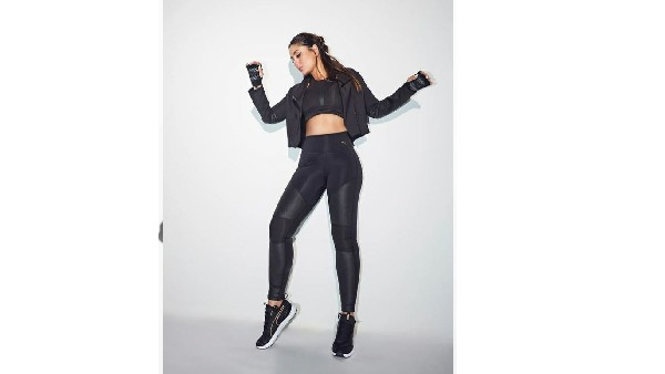 తల్లైనా తగ్గకుండా గ్లామర్ ట్రీట్