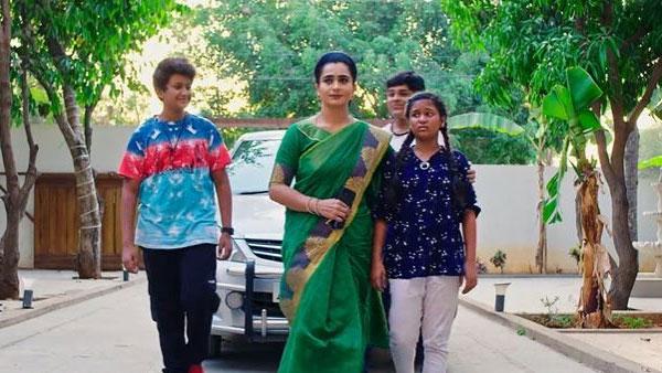  హిమ రాకతో ఇంటిలో ఆనందం