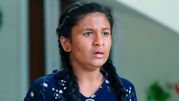 అమ్మా, నాన్నలను నీవే చంపావు అంటూ