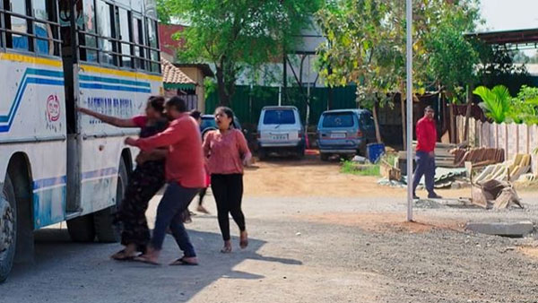 శౌర్య కోసం బస్సులో వెతుకుతూ