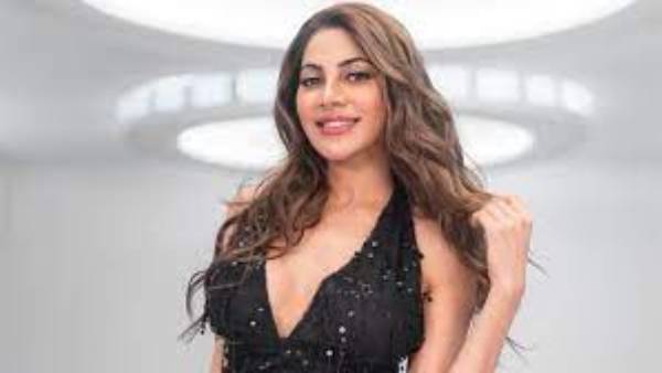 నిక్కీ తంబోలి కూడా..