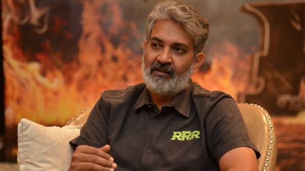 నెగ్గాలని తగ్గాడు.. ఇండస్ట్రీ పెద్దగా