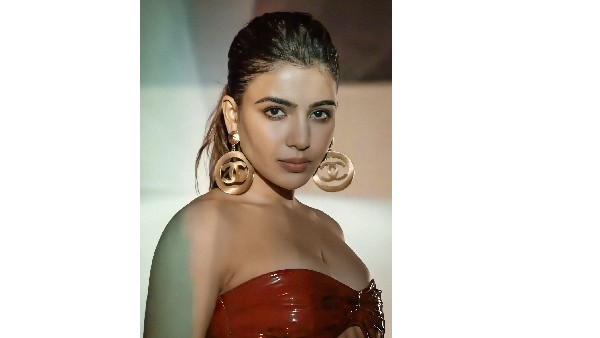 గ్లామర్ ట్రీట్‌తో రచ్చ చేస్తోంది