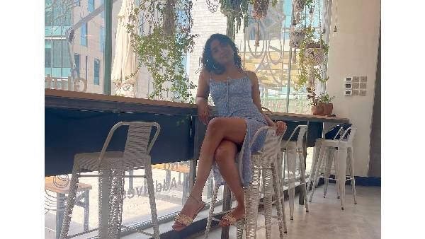 క్లివేజ్..లెగ్స్ అందాలతో..