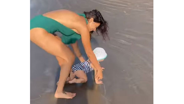 బికినీతో శ్రీయ ఫుల్ హల్‌చల్