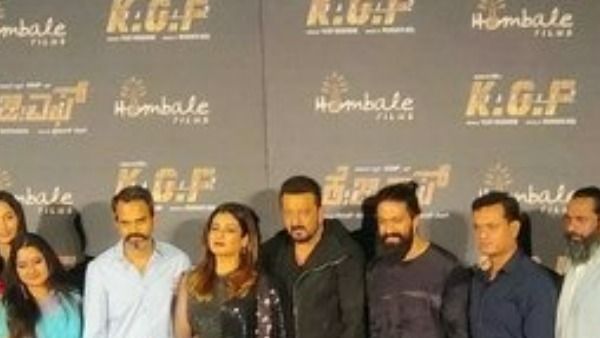 పునీత్ రాజ్‌ కుమార్‌ కు నివాళులు 