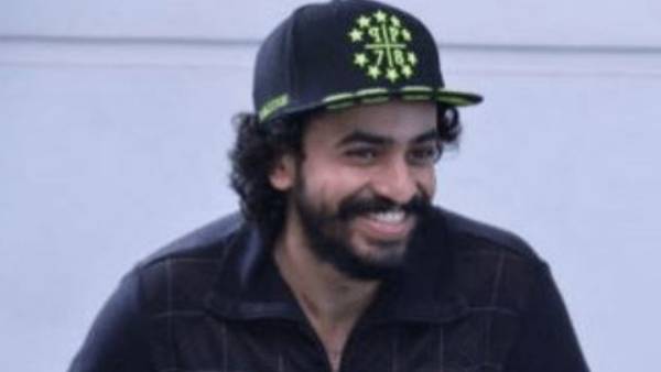 నా చుట్టూనే వుందని