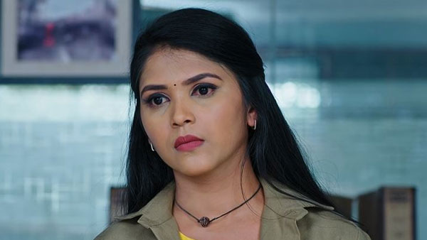 వెళ్లిపోయిందా? పారిపోయిందా? అంటూ జ్వాలా