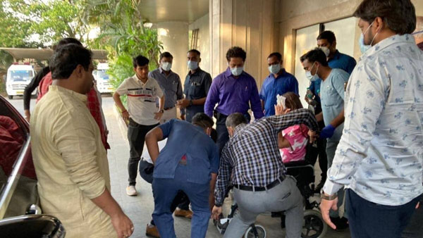 డిశ్చార్జ్ అయ్యి