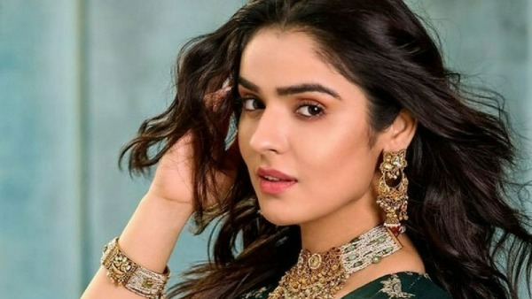 సైలెంట్ గా ఉండిపోయి 