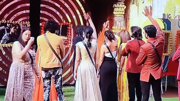 నటరాజ్ మాస్టర్‌కు తీపి, చేదు లడ్డులు