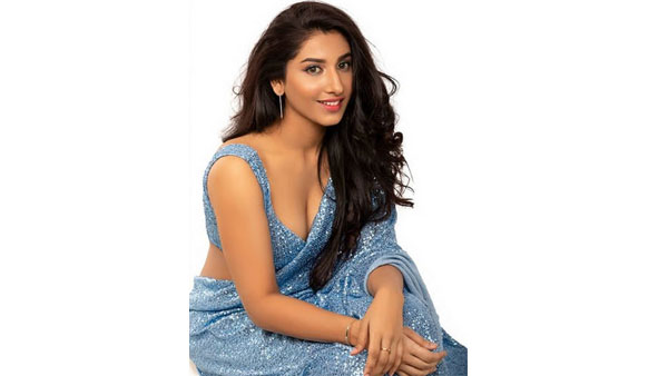  టీనేజ్‌లోనే హాట్ సీన్స్‌ చేసింది