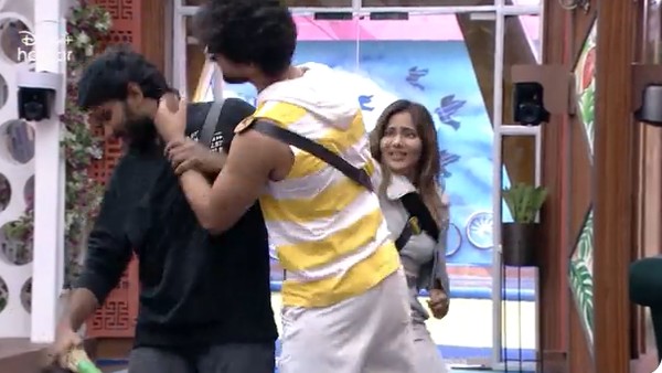 ఫిజికల్ అయిన