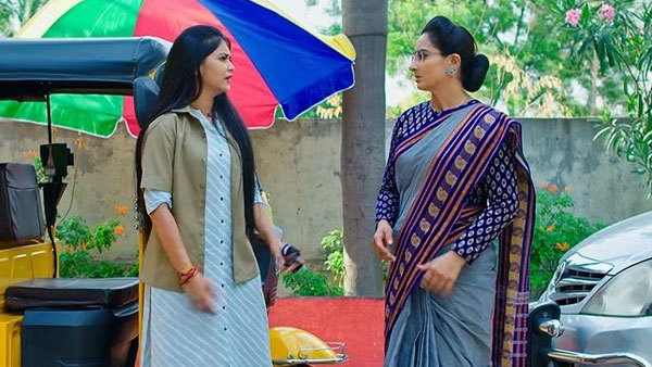 సౌందర్యతో జ్వాలా పొగరుగా