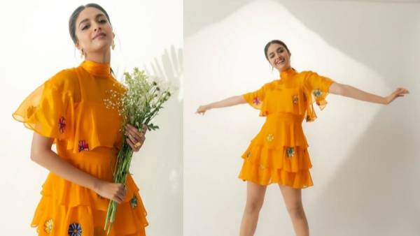  లెగ్స్ అందాలతో..