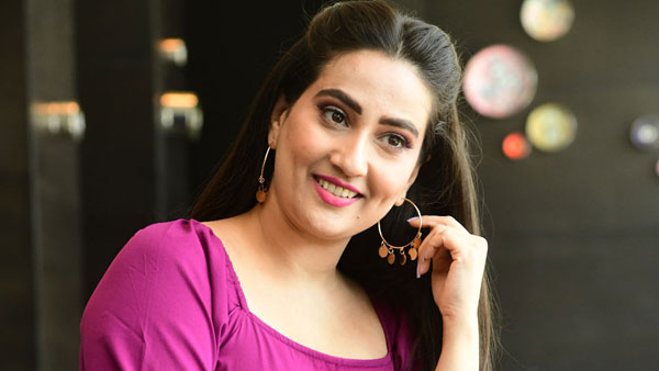 మధ్యలో నీ గోల ఏంటి