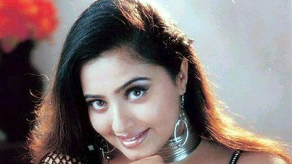 లేబర్ యాక్ట్ కింద