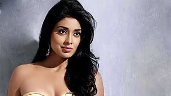 అందులో మాత్రం ఫుల్ బిజీ