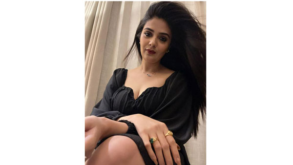 ఎక్కువగా అలాంటివే షేర్ చేస్తూ