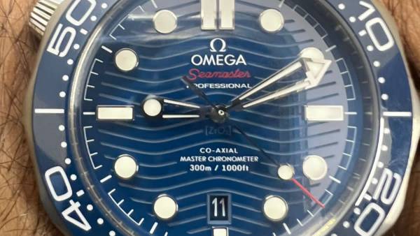 హరీష్ శంకర్‌కు ఖరీదైన వాచీ