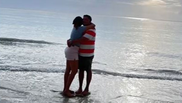 పొట్టి బట్టల్లో అందాల విందు