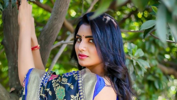 అన్నిట్లో సందడి చేస్తోన్న వర్ష