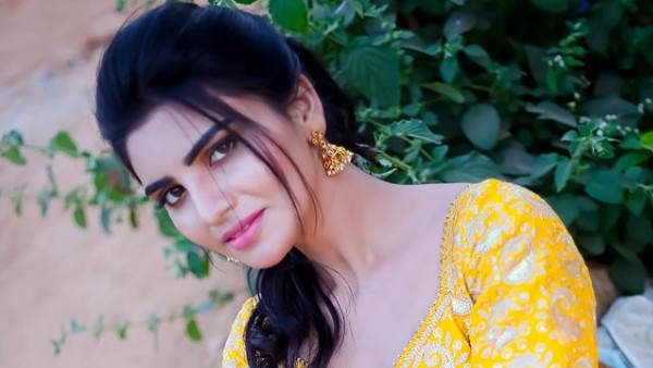 చావు బతుకుల మధ్యన వర్ష