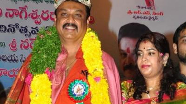 ఇంకా వీకే నరేష్ భార్యనే