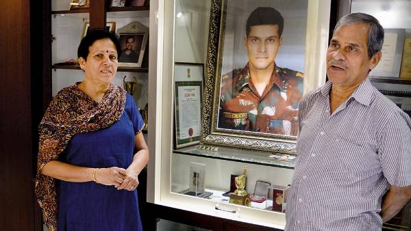  నమ్రతకు కథ చెబితే..