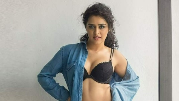 అప్సరా రాణి ఫొటో వదిలేసి