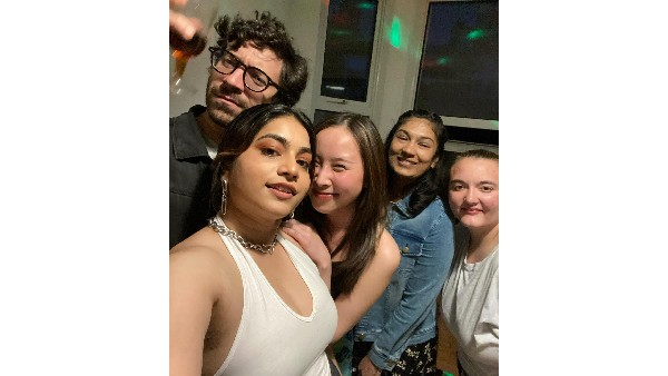 లాండన్ లో అలా..