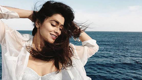 ఎక్కువగా అలాంటివే వదిలి