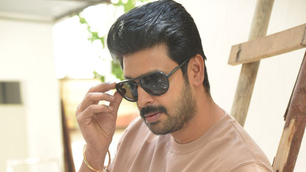 రవితేజతో రావణాసుర చిత్రంలో