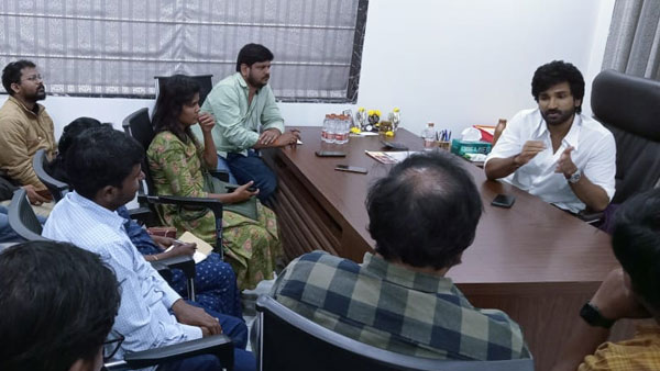 రామ్‌కు గాయం కావడంతో మూడు నెలలు