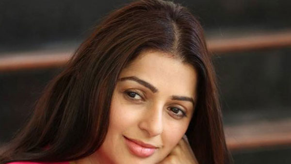 సోషల్ మీడియాలో ఫుల్ బిజీ