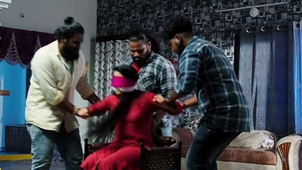 నటించే వారికి దూరంగా వెళ్తున్నా