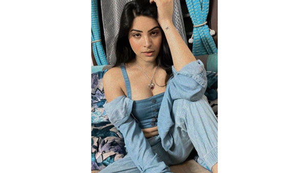 హాట్ వీడియోతో షాకిచ్చిన పింకీ