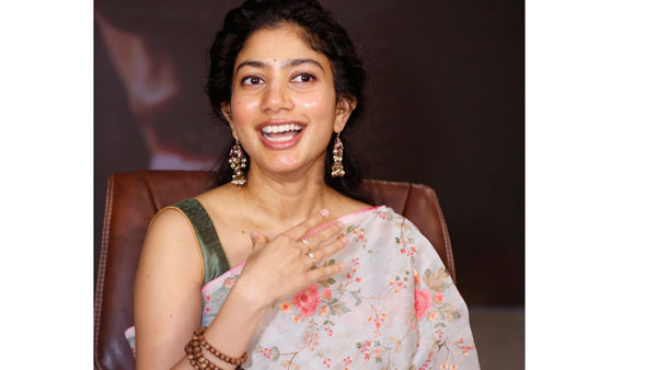 హీరోయిన్ ఐశ్వర్య లక్ష్మీ కథను తీసుకొచ్చి