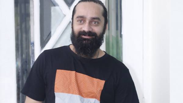 తమిళం, మలయాళం వెర్షన్ కోసం