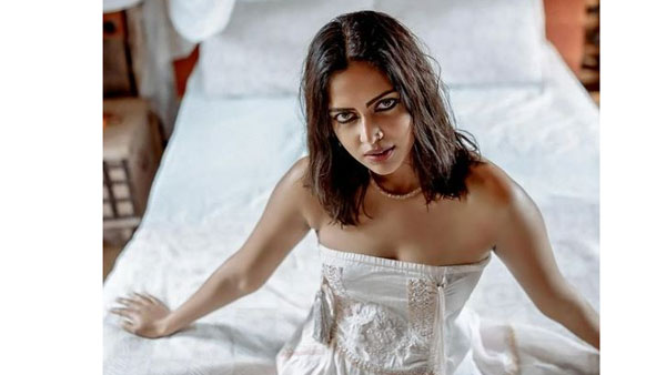 సోషల్ మీడియాలో ఫుల్ యాక్టివ్